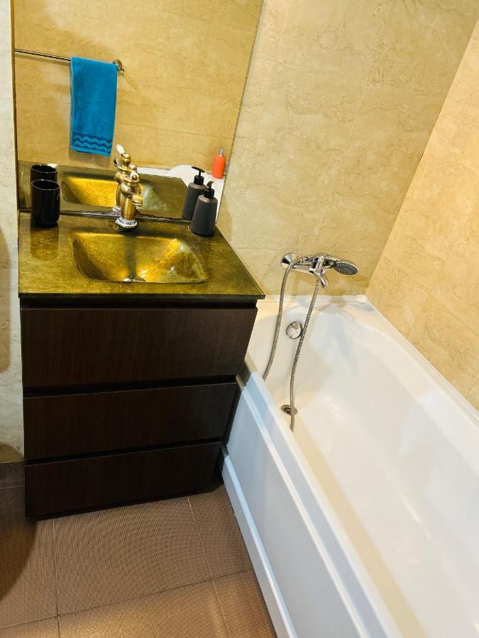Bucharest Apartment Near The Center, Subway, Mall And Park Exterior photo